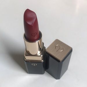 Clé de Peau Lipstick Cashmere in Decadent new